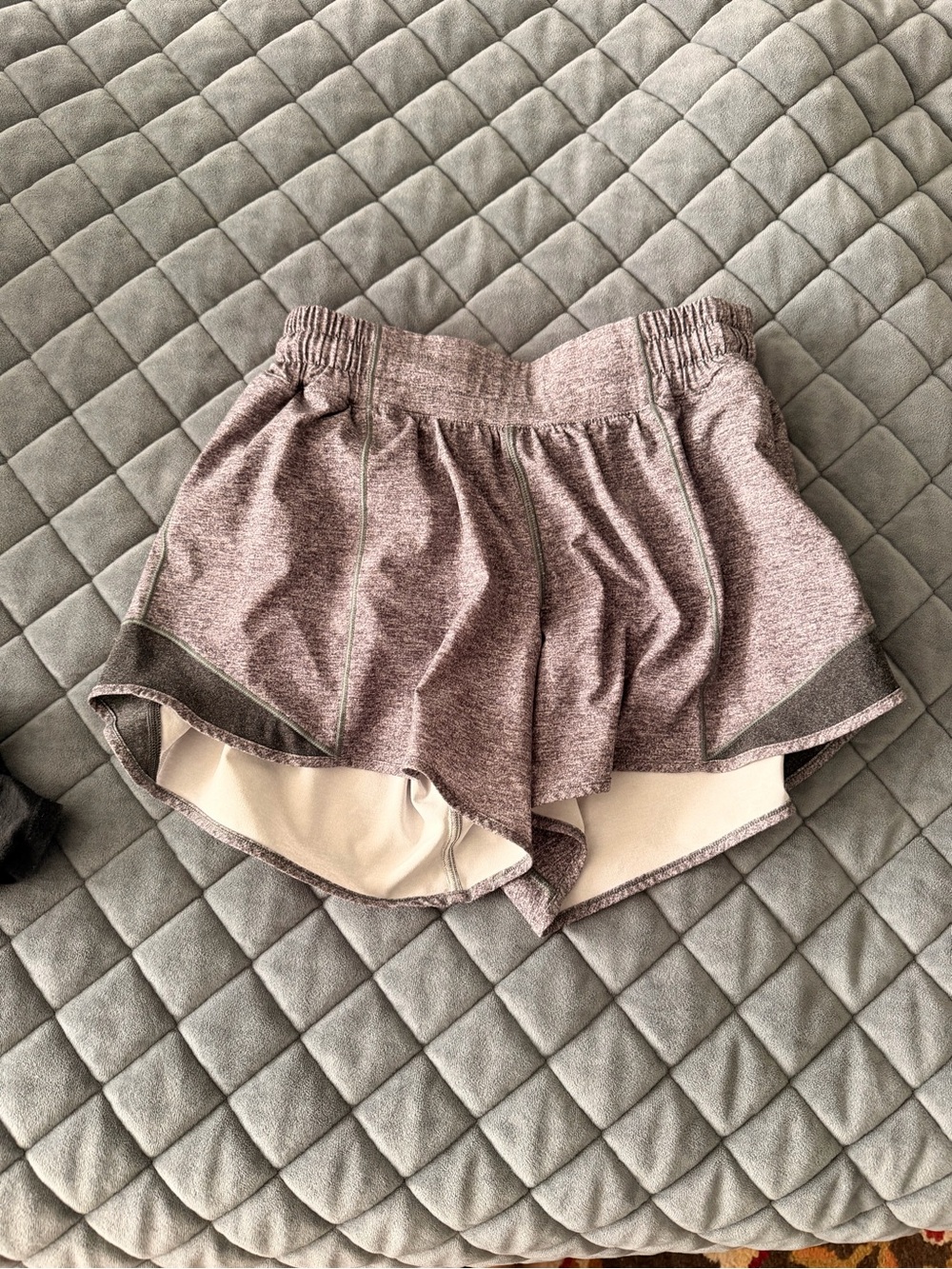{lululemon athletica}